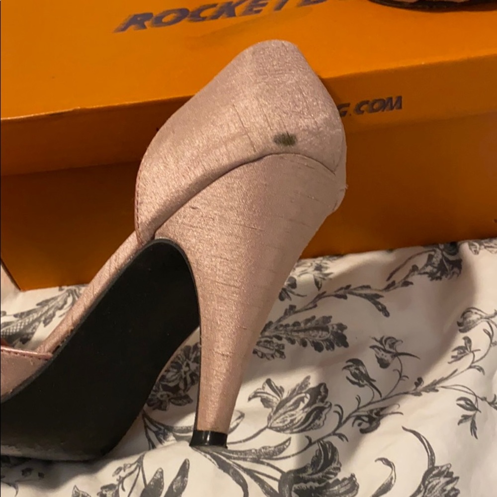 Heels - Picture 4 of 6